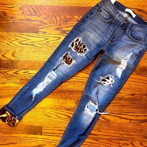 Vintage KanCan leopard capris